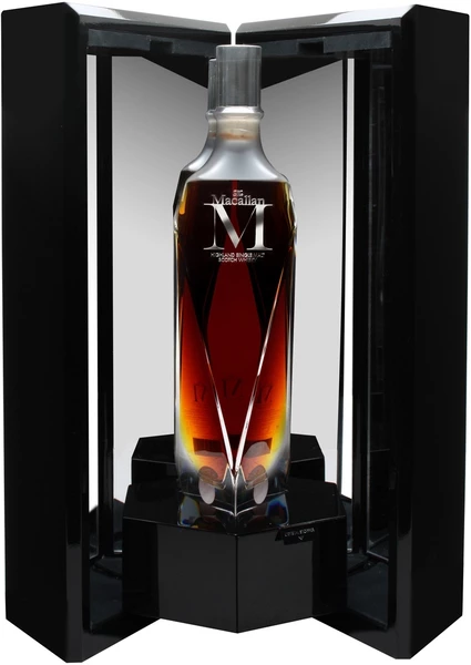 Виски The Macallan 1824 Series «M» (44%), в деревянной коробке