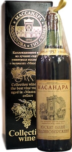 Массандра, Коллекционное вино Мускат Белый Южнобережный, 1987, в подарочной коробке, 0.7 л