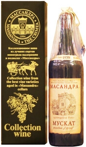 Массандра, Коллекционное вино Мускат Розовый Гурзуф, 1939, в подарочной коробке, 0.8 л