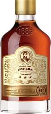 На фото изображение Kizlyar cognac distillery, 3 stars, 0.1 L (ККЗ, Три звездочки объемом 0.1 литра)