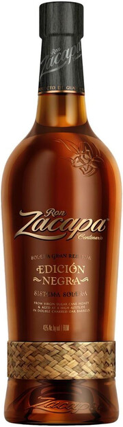 На фото изображение Zacapa Centenario, Edicion Negra, 1 L (Закапа Сентенарио, Эдисьон Негра объемом 1 литр)