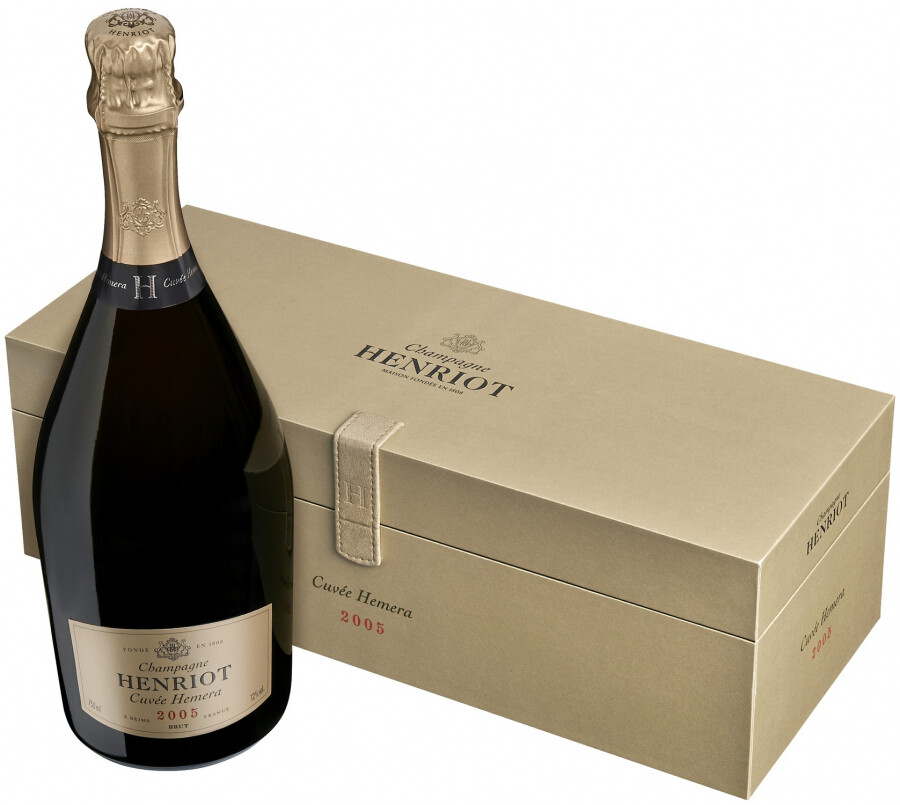 Шампанское брют в подарочной упаковке. Heretat Brut reserva. Кюве. Игристое вино Henriot souverain Brut, 3 л, подарочная упаковка. Шампанское Чехия.