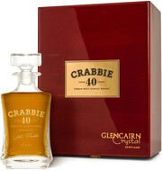 На фото изображение Crabbie 40 Years Old, gift box, 0.7 L (Крабби 40-летний, в подарочной коробке в бутылках объемом 0.7 литра)