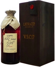 На фото изображение Lheraud Cognac VSOP, wooden box, 5 L (Леро ВСОП, в деревянной коробке объемом 5 литров)