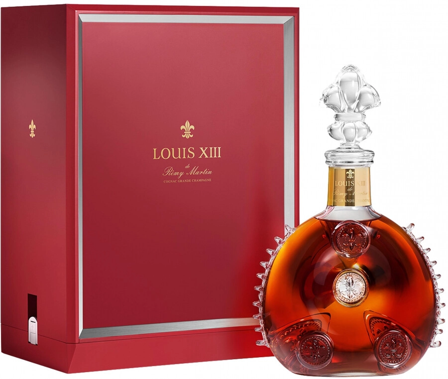 Cognac Remy Martin, Louis XIII, gift box, 1500 ml Remy Martin Cognac Remy Martin, Louis XIII, gift box, 1500 ml Remy Martin