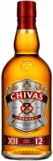 На фото изображение Chivas Regal 12 years old, 0.7 L (Чивас Ригал 12-летний в бутылках объемом 0.7 литра)