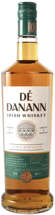 На фото изображение De Danann Irish Whiskey, 0.7 L (Де Данан Айриш Виски в бутылках объемом 0.7 литра)