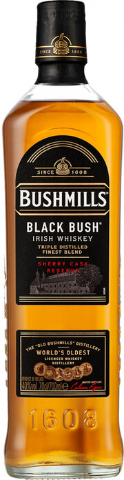 На фото изображение Bushmills Black Bush, 0.7 L (Бушмилс Блэк Буш в бутылках объемом 0.7 литра)