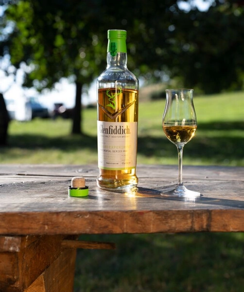 Виски «Glenfiddich» Orchard Experiment, в тубе, 0.7 л — купить