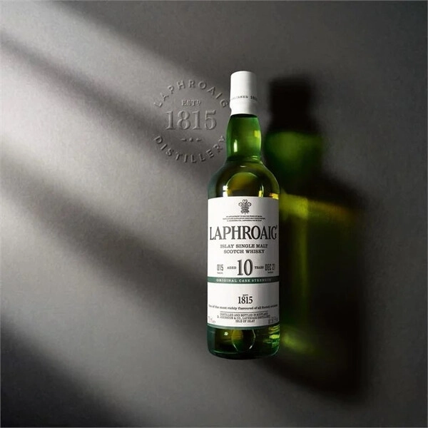 Виски «Laphroaig» 10 Years Old Cask Strength Batch 15, в тубе, 0.7