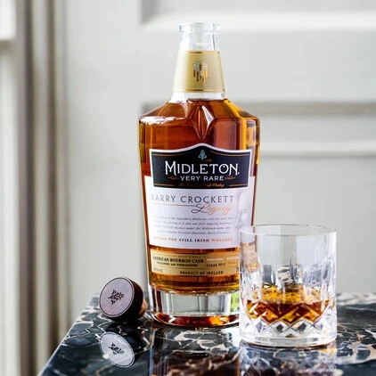 Виски «Midleton» Very Rare, Barry Crockett Legacy, в подарочной