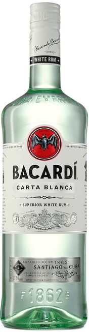 На фото изображение Bacardi Carta Blanca, 1 L (Бакарди Карта Бланка объемом 1 литр)