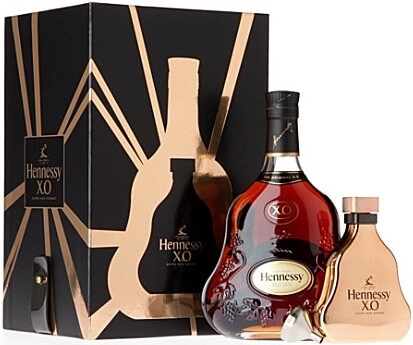 Коньяк Hennessy X.O., в подарочной коробке with flask, 0.7 л