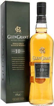 На фото изображение Glen Grant 10 YO, with gift box, 0.7 L (Глен Грант 10 летний, в подарочной коробке в бутылках объемом 0.7 литра)