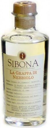 In the photo image Sibona Grappa Nebbiolo, 0.5 L