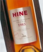In the photo image Hine Vintage 1983, in wooden  box, 0.7 L