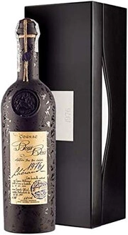 На фото изображение Lheraud, Cognac 1976 Bons Bois, 0.7 L (Леро, Коньяк 1976 Бон Буа, в деревянной подарочной коробке объемом 0.7 литра)
