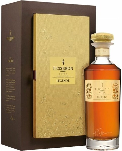 Коньяк Tesseron, "Extra Legend", Grande Champagne AOC, in decanter & gift box, 0.7 л — купить коньяк Тессерон, "Экстра Лежанд", в декантере и подарочной коробке, 700 мл — цена 53490 руб, отзывы в Winestyle