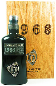 Highland Park, 1968, wooden box, 0.7 L