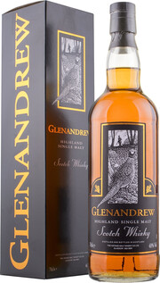 На фото изображение Glenandrew, gift box, 0.7 L (Гленэндрю, в подарочной коробке в бутылках объемом 0.7 литра)