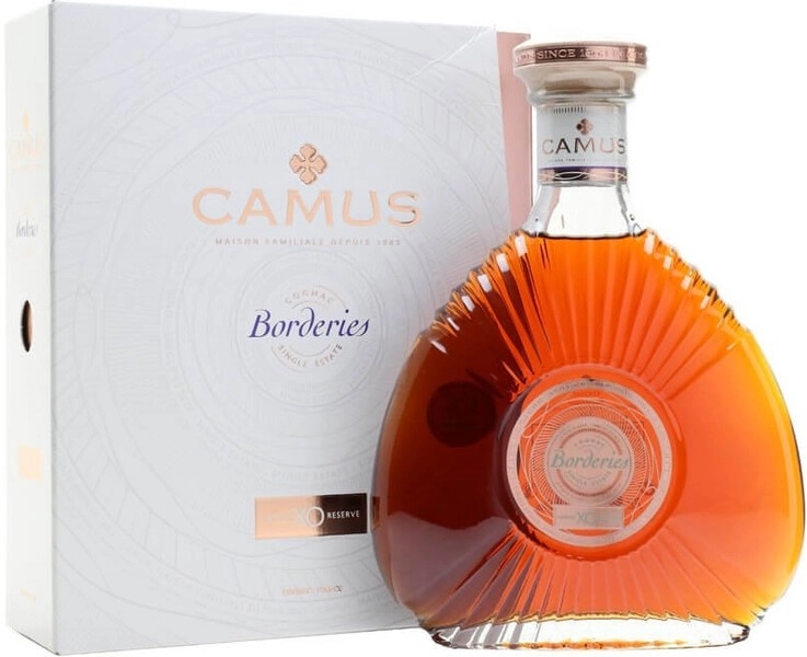 Коньяк «Camus» X.O. Borderies, в подарочной коробке, 0.7 л
