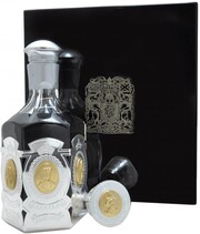 In the photo image Hart Brothers, Dynasty Decanter Glenfiddich 42 Years Old, 1964, gift box, 0.7 L