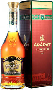 На фото изображение Арарат Отборный, в подарочной коробке, объемом 0.5 литра (Ararat Otborny, gift box 0.5 L)