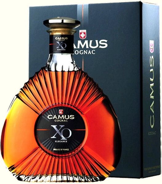Коньяк Camus X.O., в подарочной коробке, 0.7 л — купить коньяк