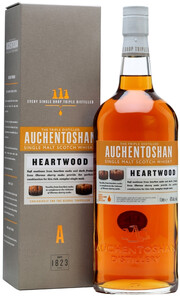 На фото изображение Auchentoshan, Heartwood, gift box, 1 L (Акентошан, Хартвуд, в подарочной коробке в бутылках объемом 1 литр)