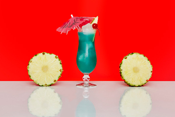 Рецепт коктейля Голубые Гавайи (Blue Hawaii cocktail)