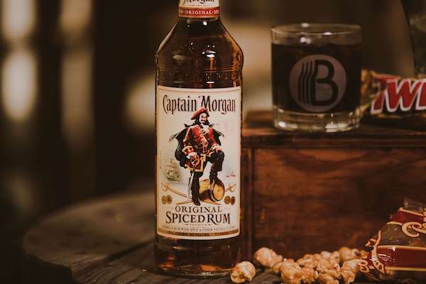 Ром "Капитан Морган" (Captain Morgan) — история и виды марки - читайте на Winestyle.ru